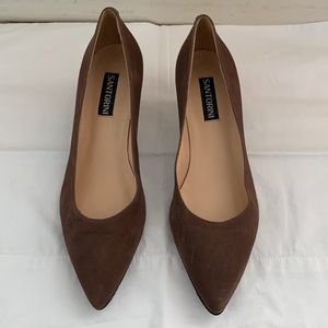NWOB Santorini brown suede heels. Size 9. Gorgeous